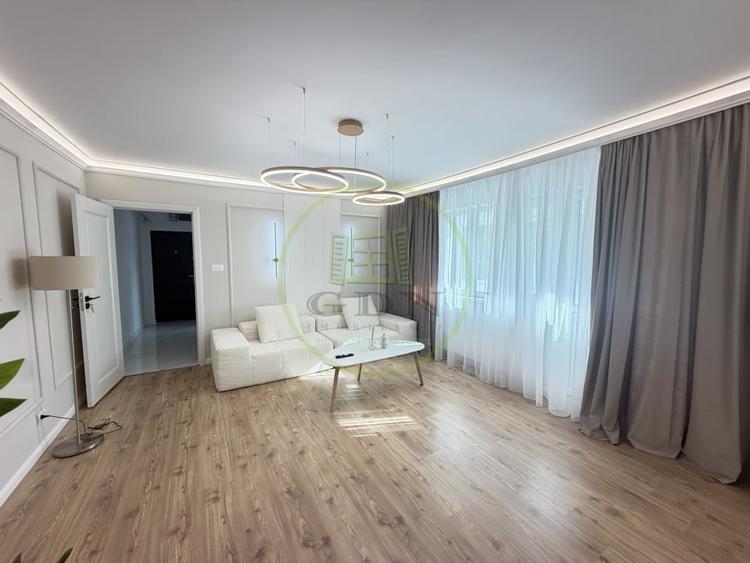 Apartament cu 3 camere semidecomandat, mobilat în Gării