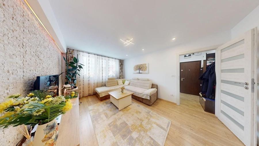 Apartament cu 3 camere în Hipodrom 1