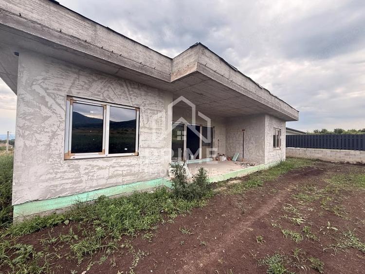 Casă cu Teren 690 Mp în Central