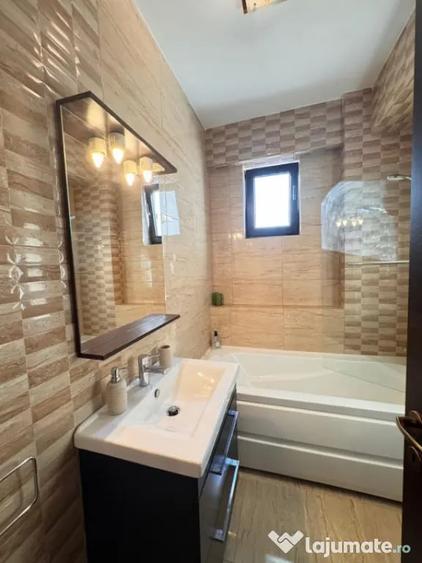 Apartament cu 2 camere decomandat în Tomis Plus