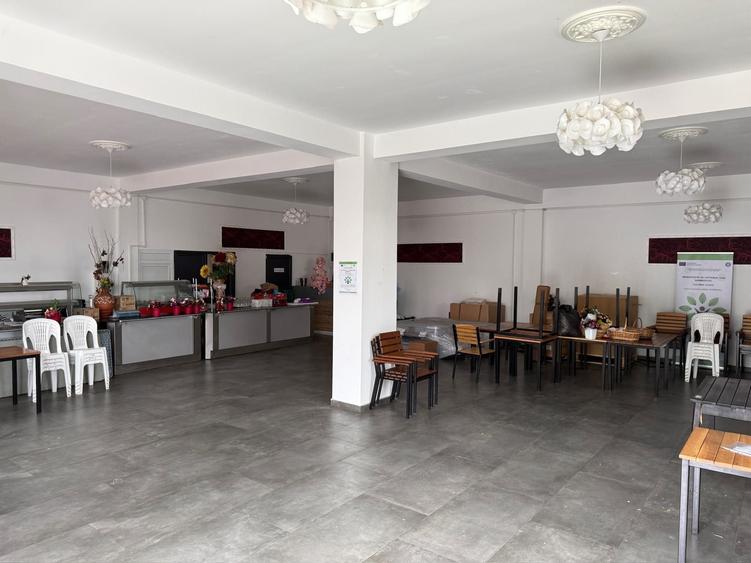 Spațiu comercial, de 150 mp, în Ulmi