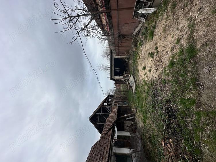 Casă cu 4 camere în Sebiș