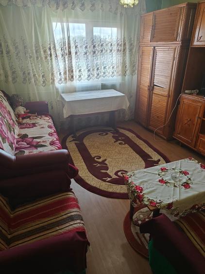 Garsonieră decomandată în Coman