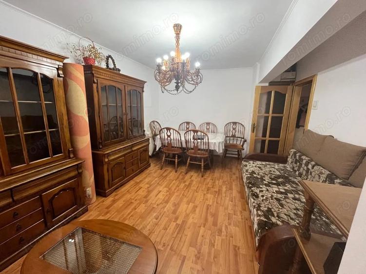 Apartament cu 2 camere decomandat, mobilat în Sud
