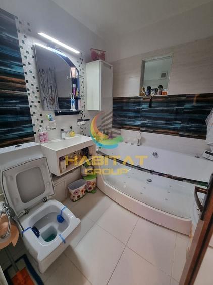 Apartament cu 2 camere semidecomandat în Olteniței