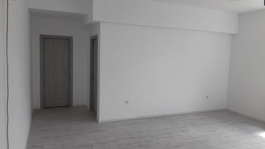 Apartament cu 2 camere decomandat în Centrul Civic