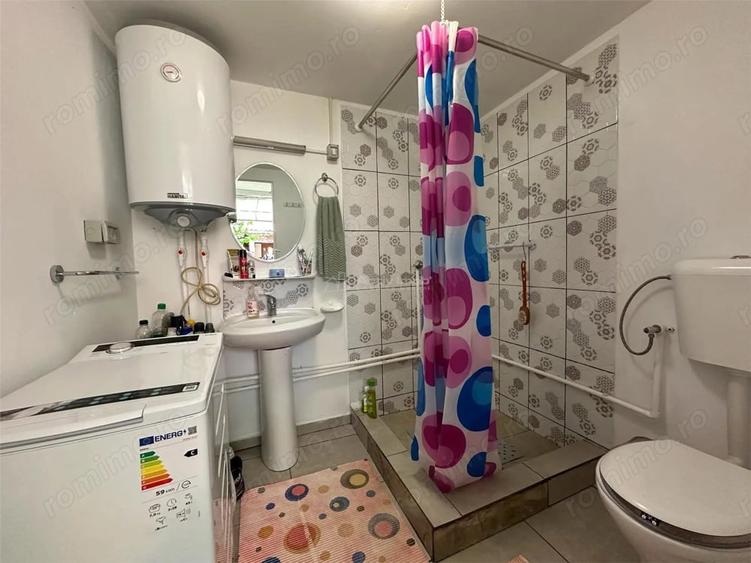 Casă cu Teren 1501 Mp în Birda