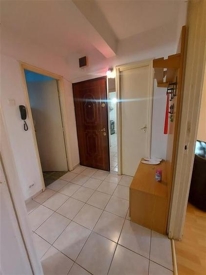 Apartament cu 2 camere decomandat, mobilat în Giurgiului