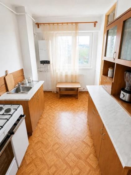 Apartament cu 2 camere decomandat în Frații Golești