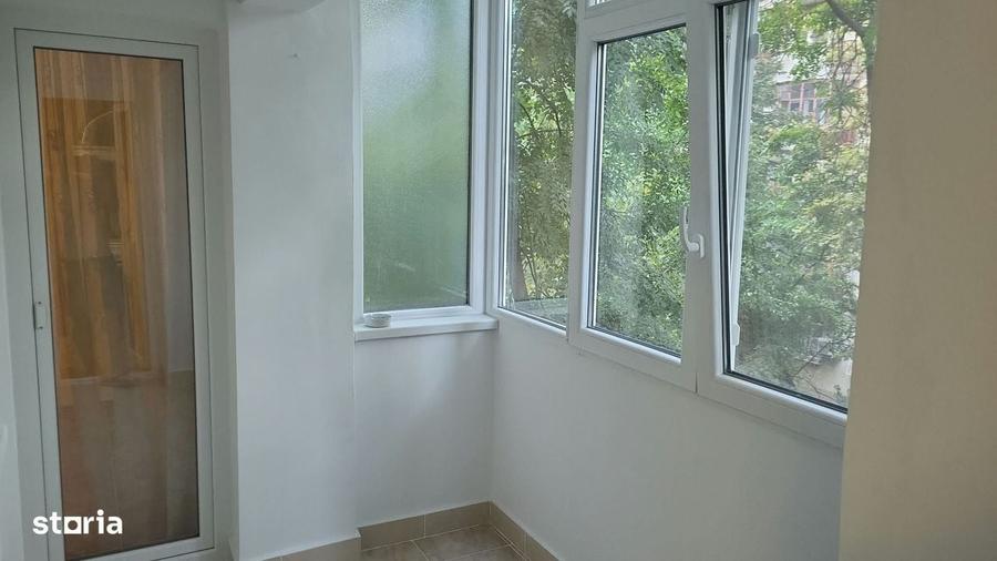 Apartament cu 3 camere decomandat în Virtuții