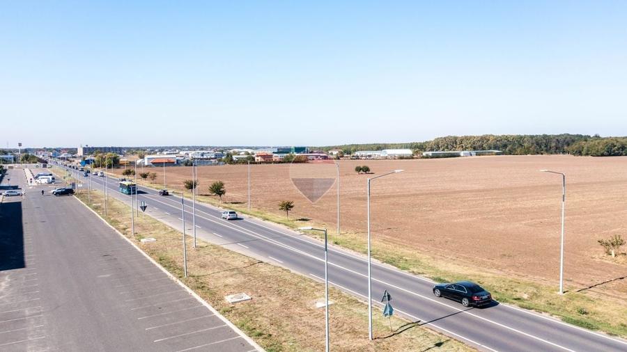 Teren Construcții intravilan de 26666 mp, în Brănești