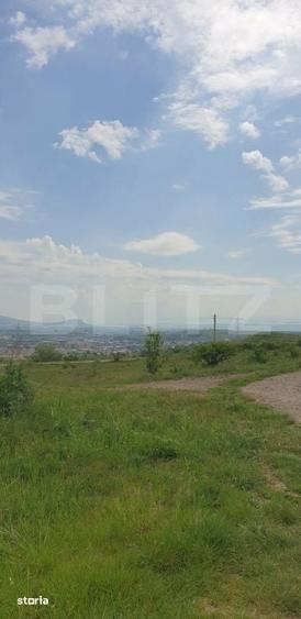 Teren de 614 mp, în Central
