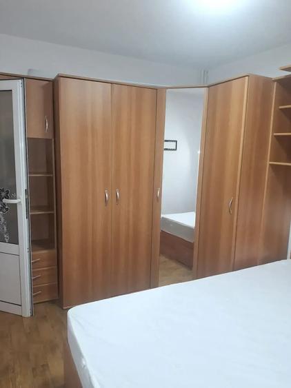 Apartament cu 2 camere decomandat în Exterior Vest