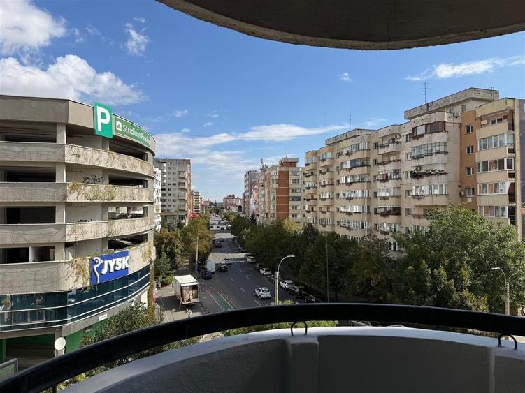 Apartament cu 2 camere decomandat în Mărăști