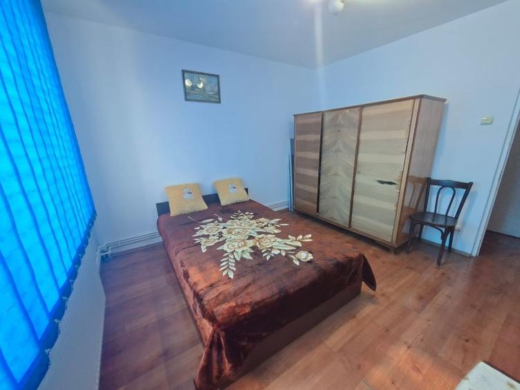 Apartament cu 2 camere semidecomandat în Colentina