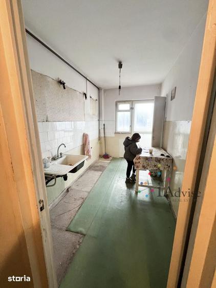 Apartament cu 3 camere decomandat în Griviței
