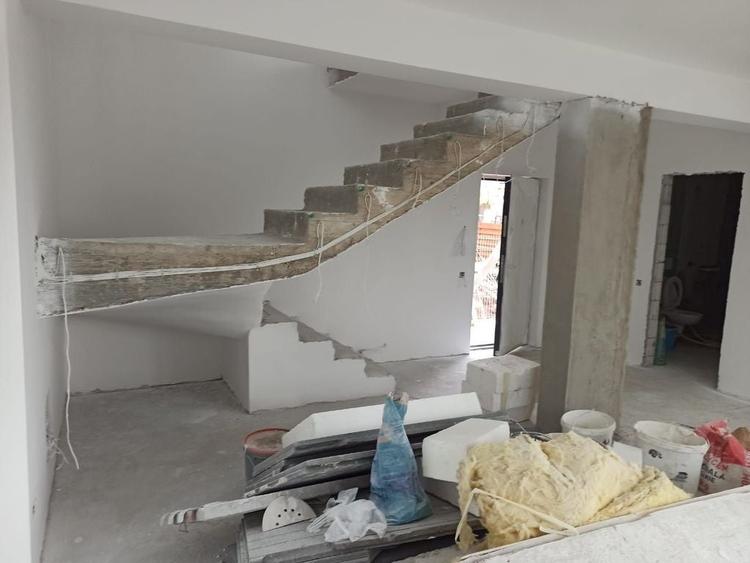 Vila ind.3cam2bai2parcari-192mp curte/25min metrou Bercen... - 10