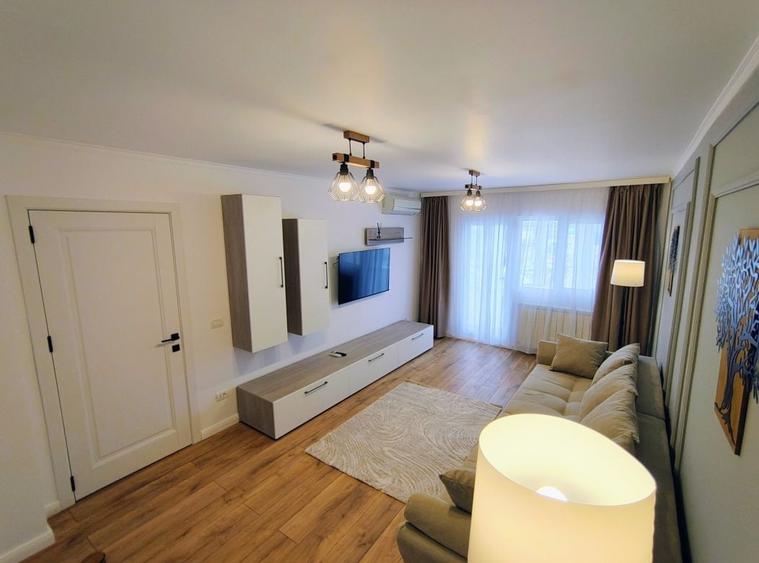 Apartament cu 2 camere decomandat în Central