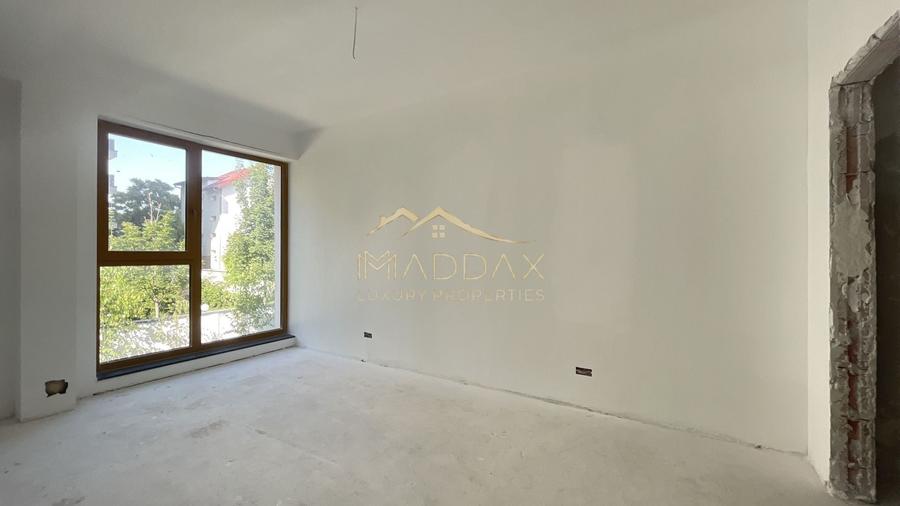 Apartament cu 3 camere decomandat în Domenii