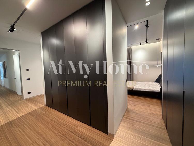 Penthouse cu 5 camere decomandat, mobilat în Băneasa