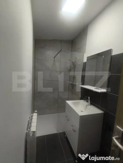 Casă cu 4 camere cu Teren 350 Mp în Central