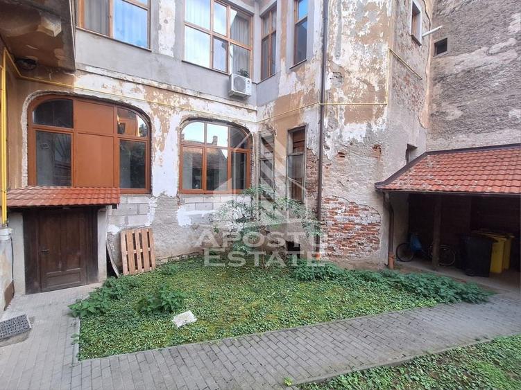 Apartament cu 2 camere semidecomandat, mobilat în Ultracentral