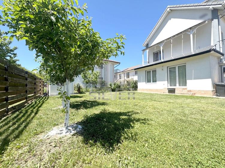 Duplex cu 4 camere cu Canalizare în Gilău