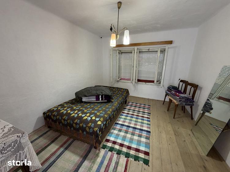 Casă cu 4 camere cu Teren 1515 Mp în Bod