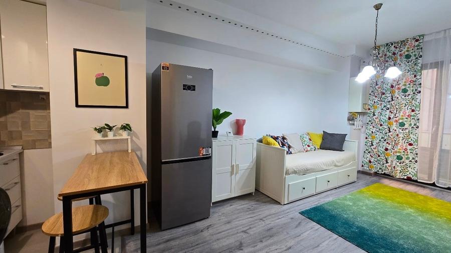 Apartament cu 2 camere semidecomandat, mobilat în Politehnica