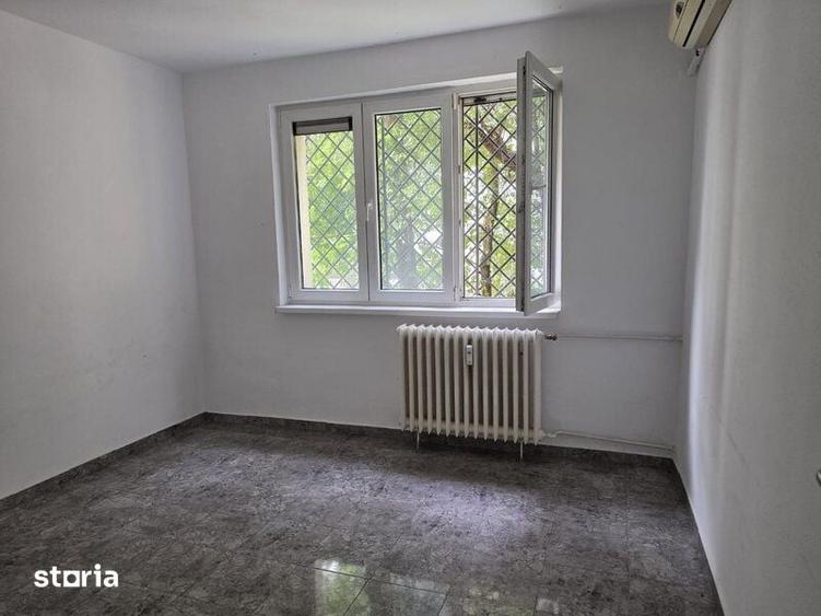 Apartament cu 3 camere în Dristor