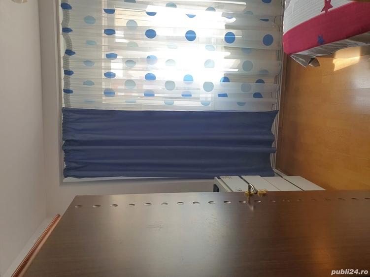 Apartament cu 5 camere decomandat în Găvana