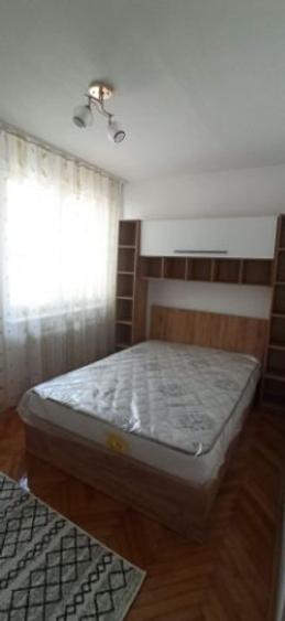 Garsonieră decomandată în Tudor