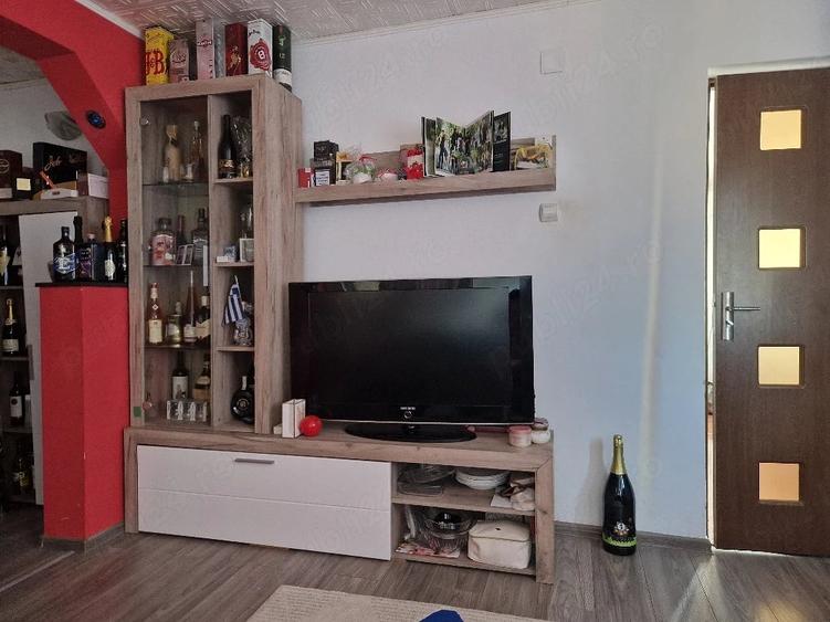 Casă cu 3 camere cu Teren 350 Mp în Podari