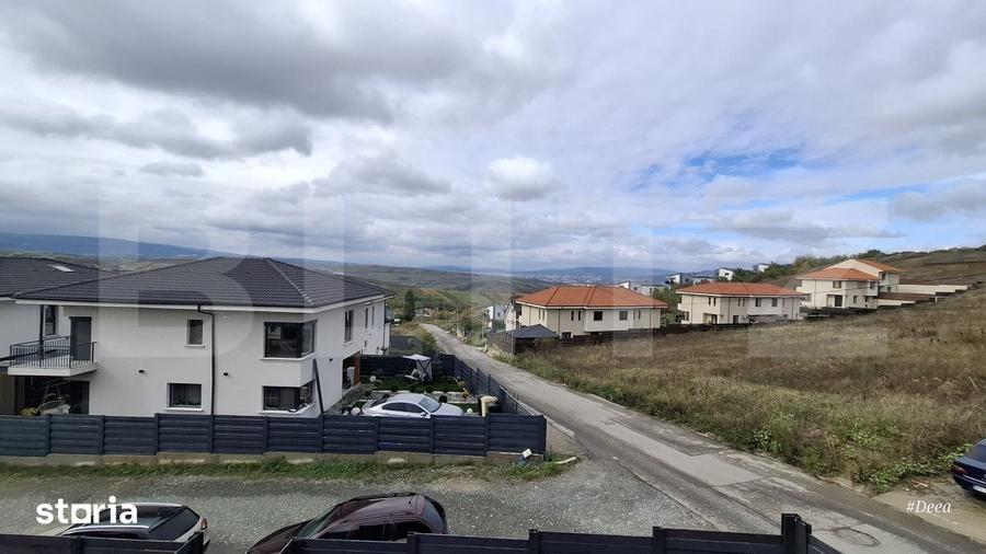 Casă cu 4 camere cu Teren 330 Mp în Central