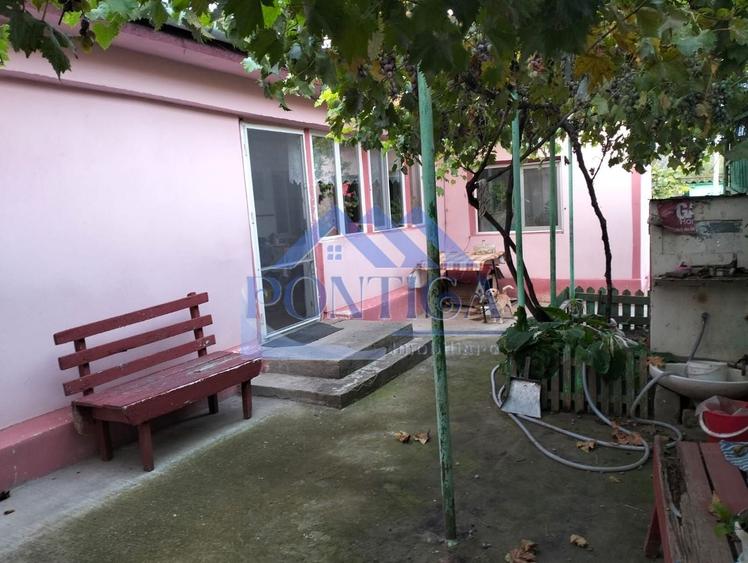 Casă individuală cu 4 camere cu Canalizare în Lumina