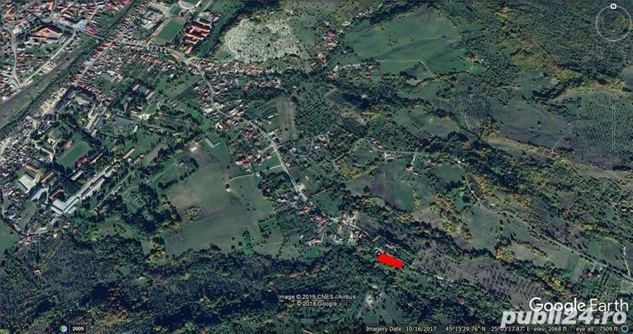 Teren de 5500 mp, în Central