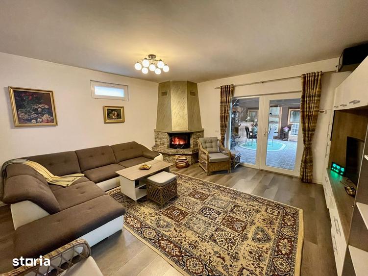 Casă cu 5 camere cu Teren 1593 Mp în Șinca