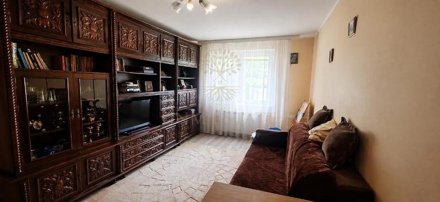 Apartament cu 2 camere semidecomandat în Berceni