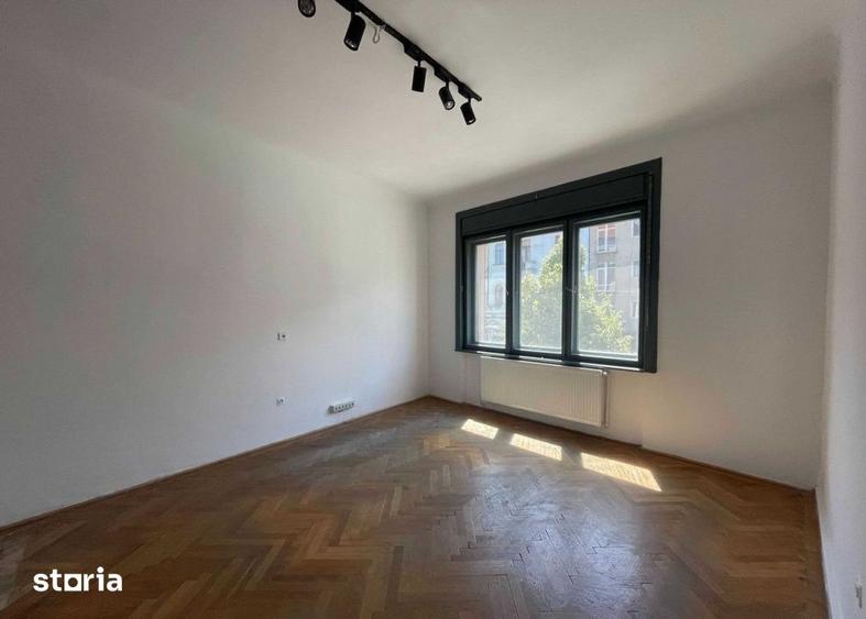 Apartament cu 4 camere decomandat în Ultracentral