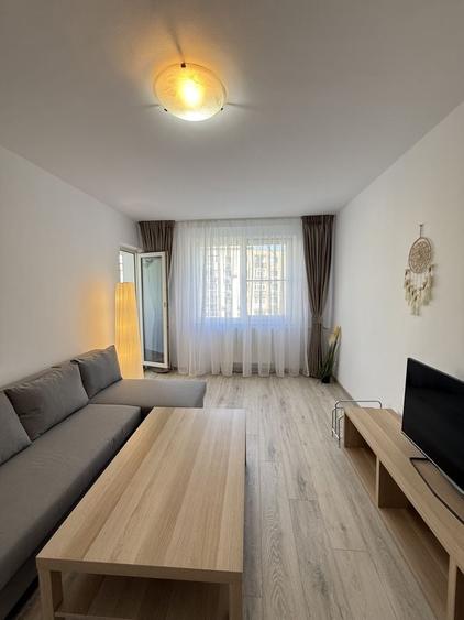 Apartament cu 2 camere decomandat în Exterior Vest