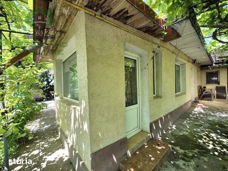 Casă cu 5 camere semidecomandat cu Teren 540 Mp în Valea Lupului