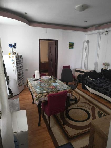 Apartament cu 4 camere nedecomandat în Foișorul de Foc