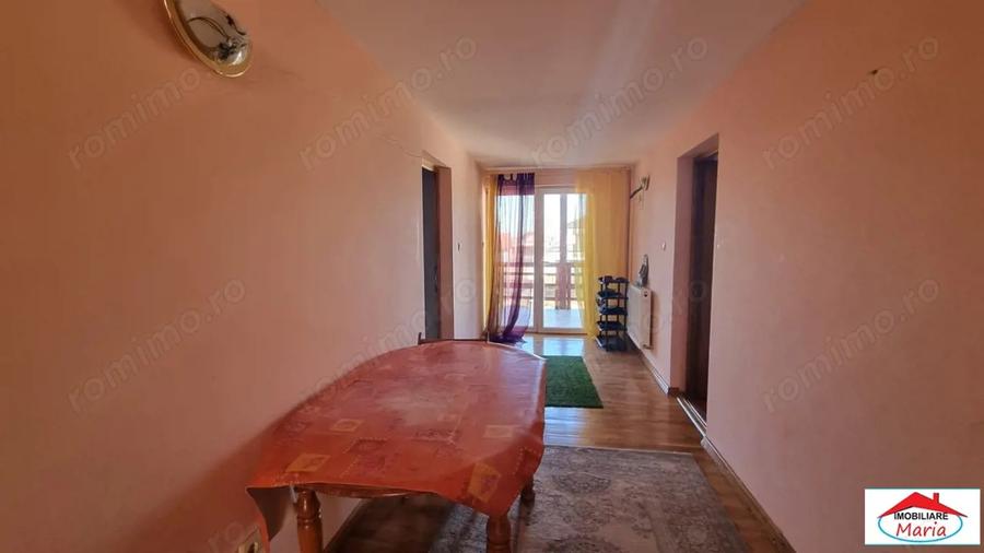 Casă cu 4 camere cu Teren 131 Mp în Păulești