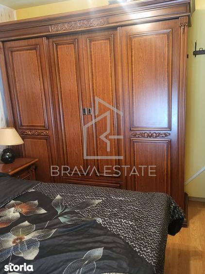 Apartament cu 3 camere decomandat, mobilat în Între Lacuri