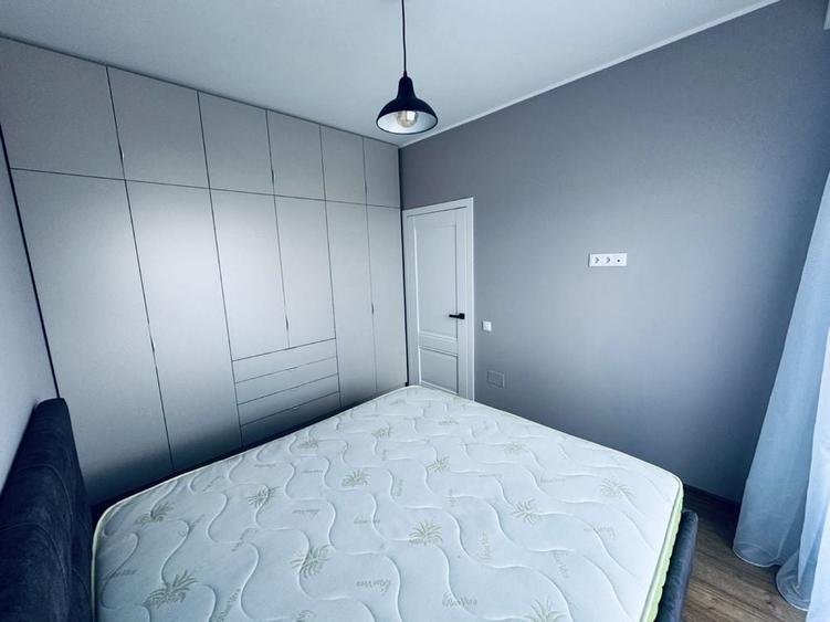 Apartament cu 2 camere semidecomandat în Florești