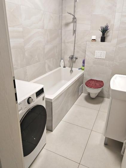 Apartament cu 3 camere decomandat, mobilat în Centura