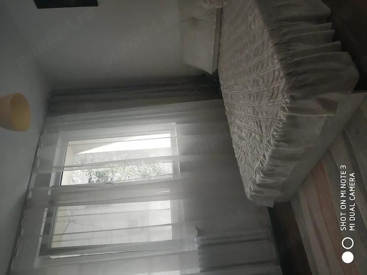 Apartament cu 3 camere decomandat în Progresul