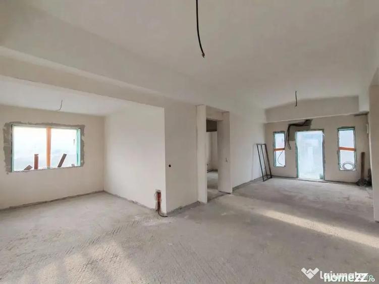 Casă cu 4 camere cu Teren 500 Mp în Sânpetru