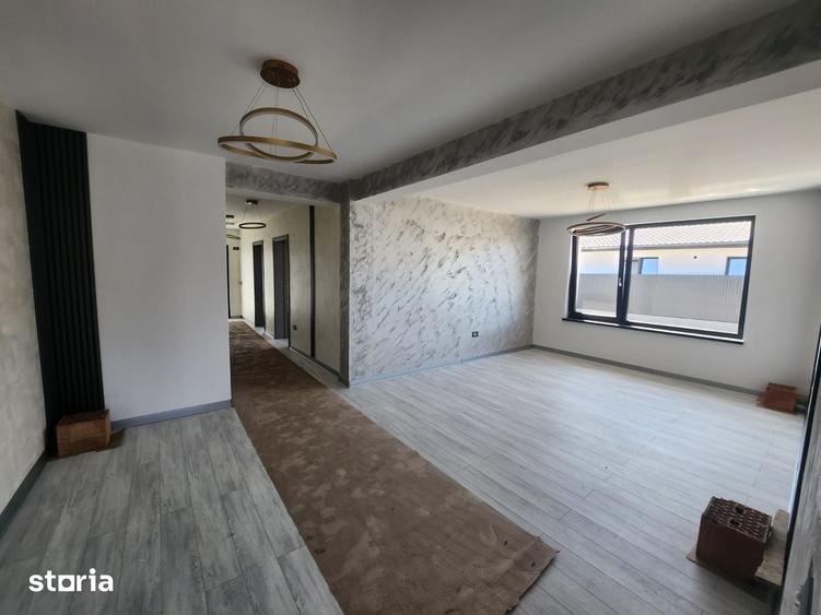 Casă cu 4 camere cu Teren 575 Mp în Hemeiuș