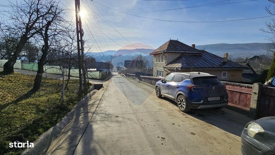 Casă cu 3 camere în Racova
